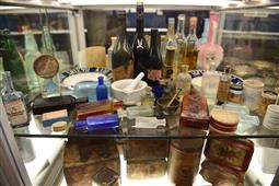 TÜRKİYE TARİHİNE FARKLI BİR BAKIŞ SUNAN GALERİ BİRZAMANLAR’IN AÇILIŞINA YOĞUN İLGİ